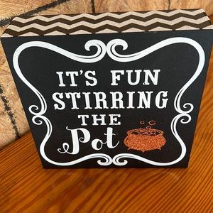 Halloween decor. 8 x 8 inches.